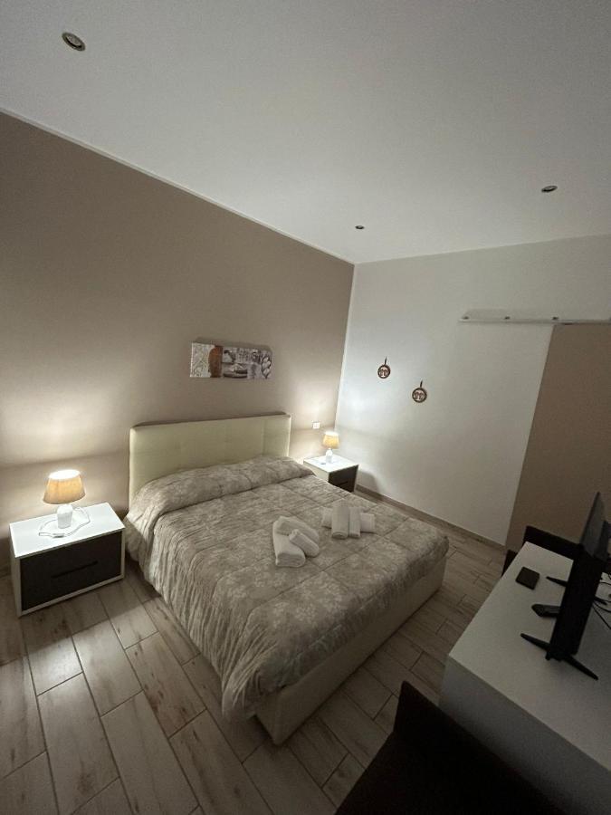 Lucia'S Rooms Сиракузы Экстерьер фото